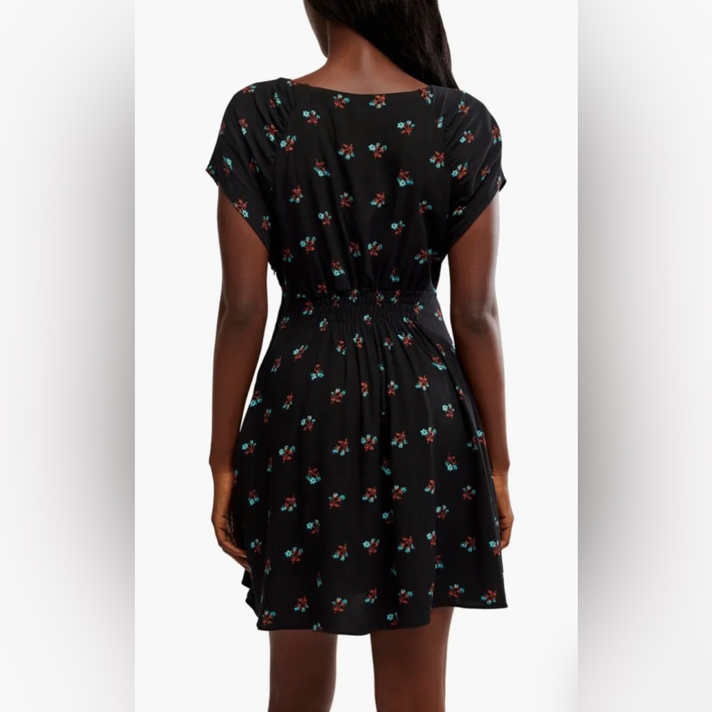 🆕 FREE PEOPLE Everyone’s Favorite Mini Dress In Black Combo - Picture 3 of 11